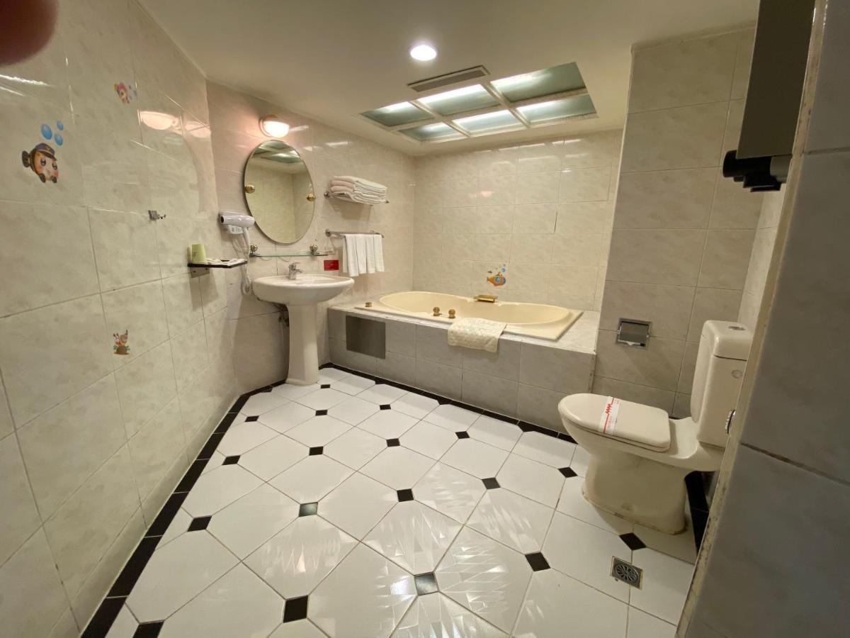 友愛金色商旅golden Age Hotel Taipei Exteriör bild